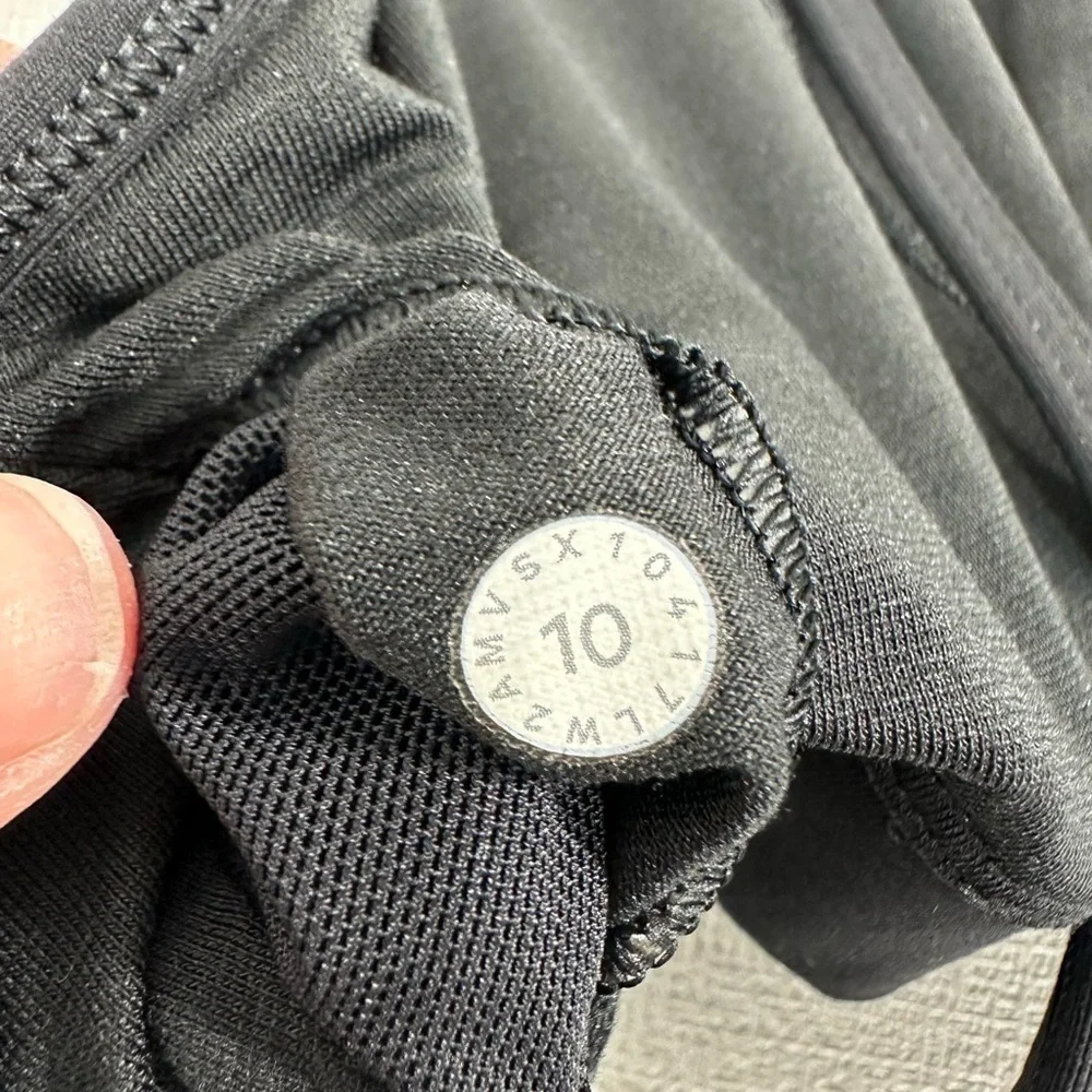 Lululemon embroidered get set bralette black size 10